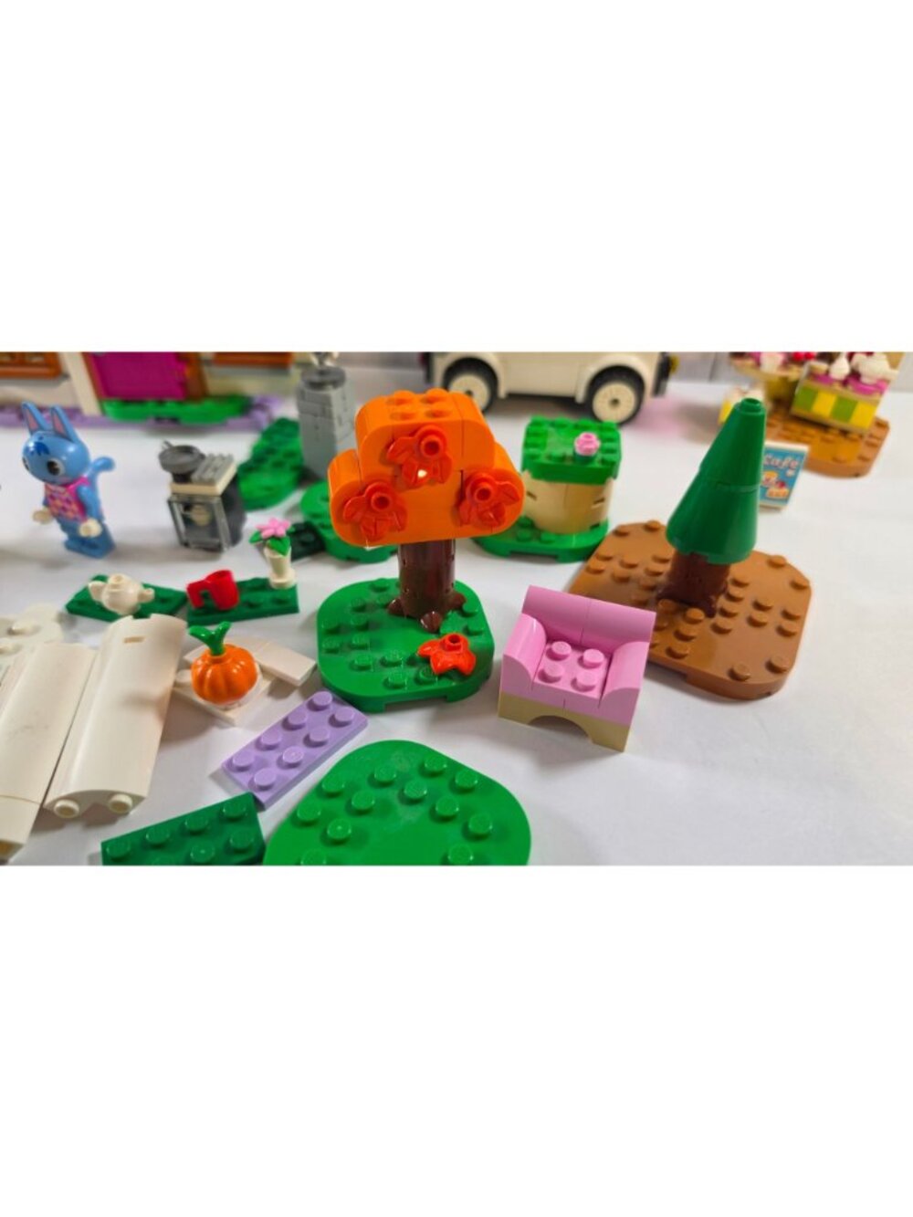 ANIMAL CROSSING LEGO LOT ROSIE HOUSE KK'S CONCERT plaza CAMPER FIGURES MINI FIGS - Picture 7 of 12